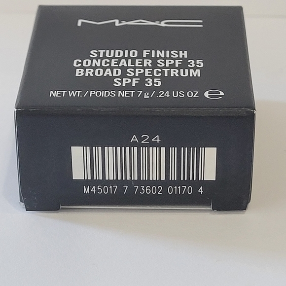 MAC Studio Finish SPF 35 Concealer *NW45* / .24 oz / New in box - Picture 4 of 4